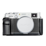 Front view of Fuji X100VI L-Bracket and Grip Set  on camera